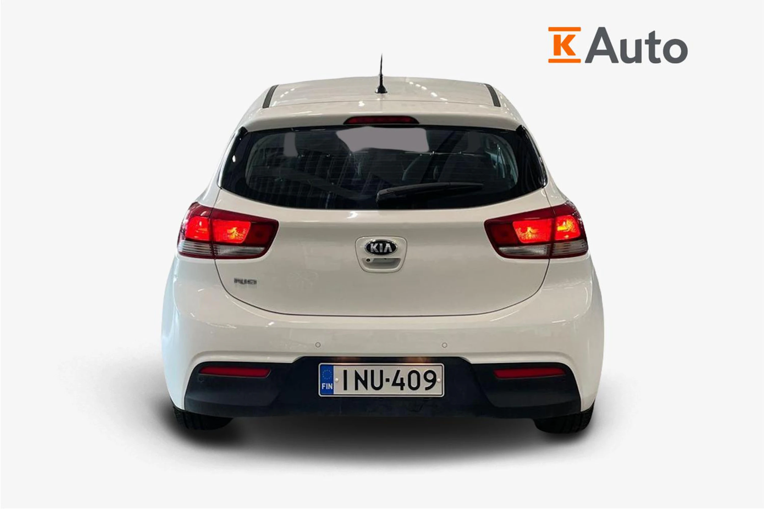 valkoinen Kia Rio 2017 kuva 3.
