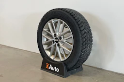 valkoinen Kia Rio 2017 kuva 10.