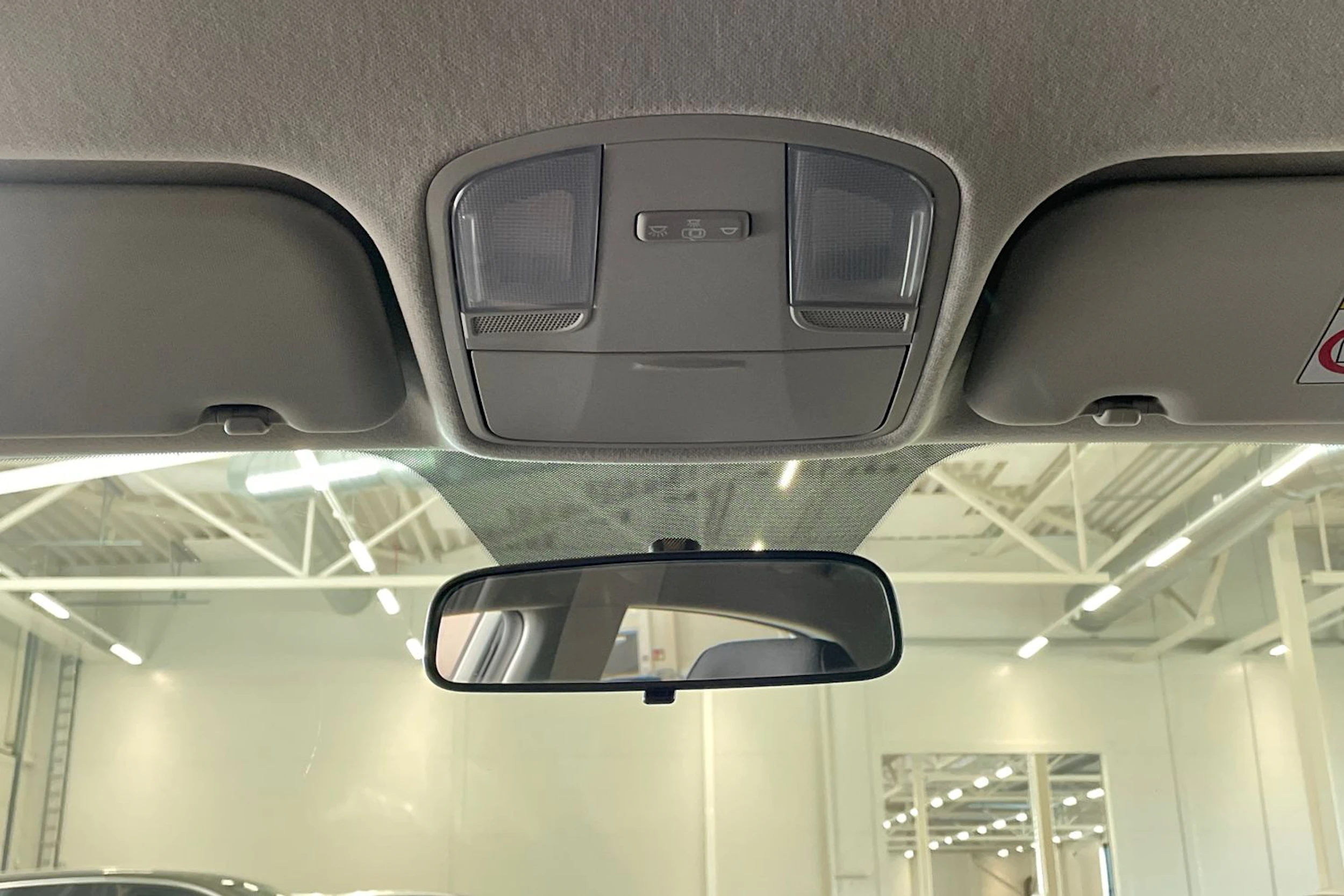 valkoinen Kia Rio 2017 kuva 17.