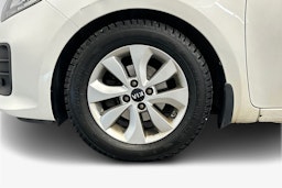 valkoinen Kia Rio 2017 kuva 11.