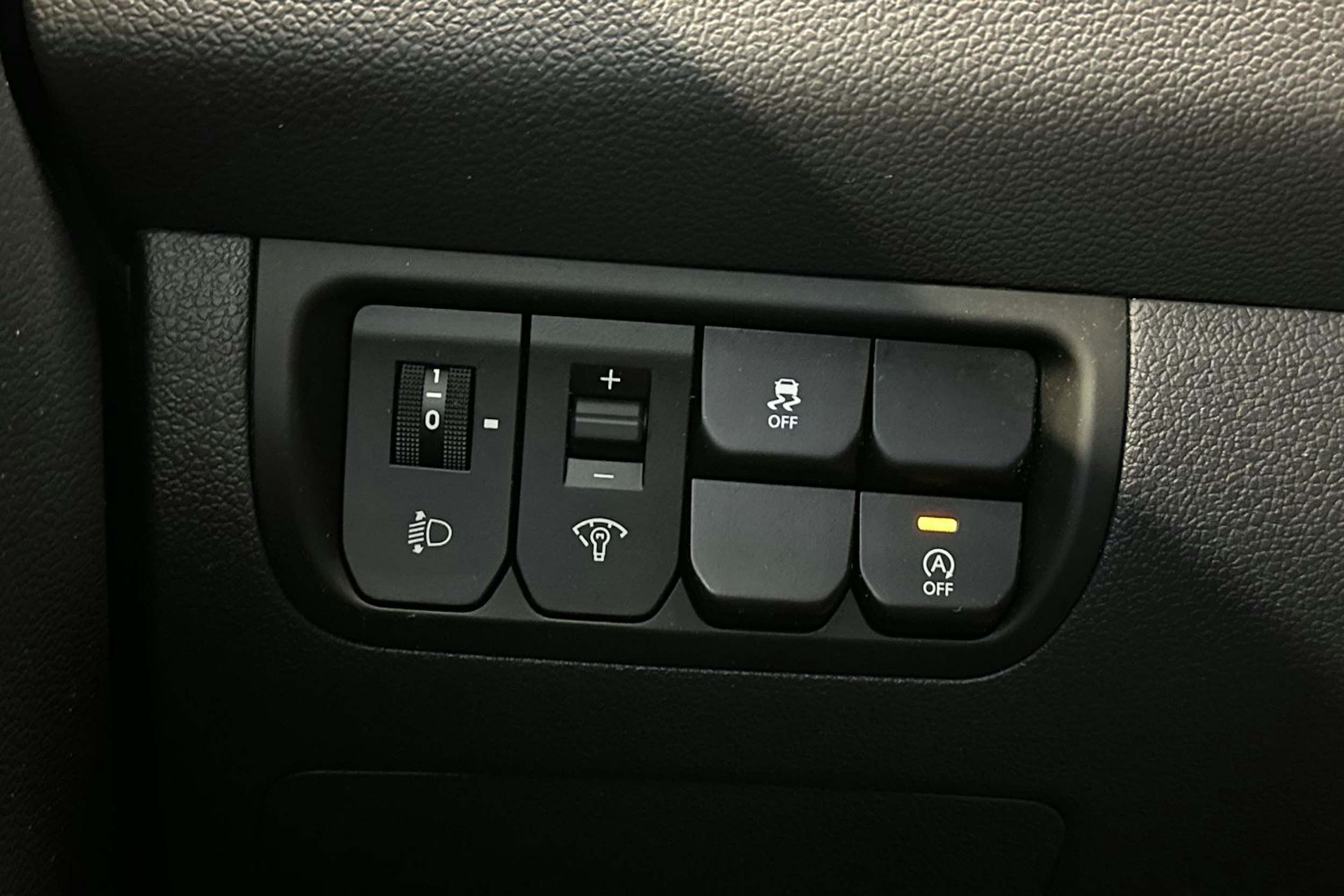 valkoinen Kia Rio 2017 kuva 22.