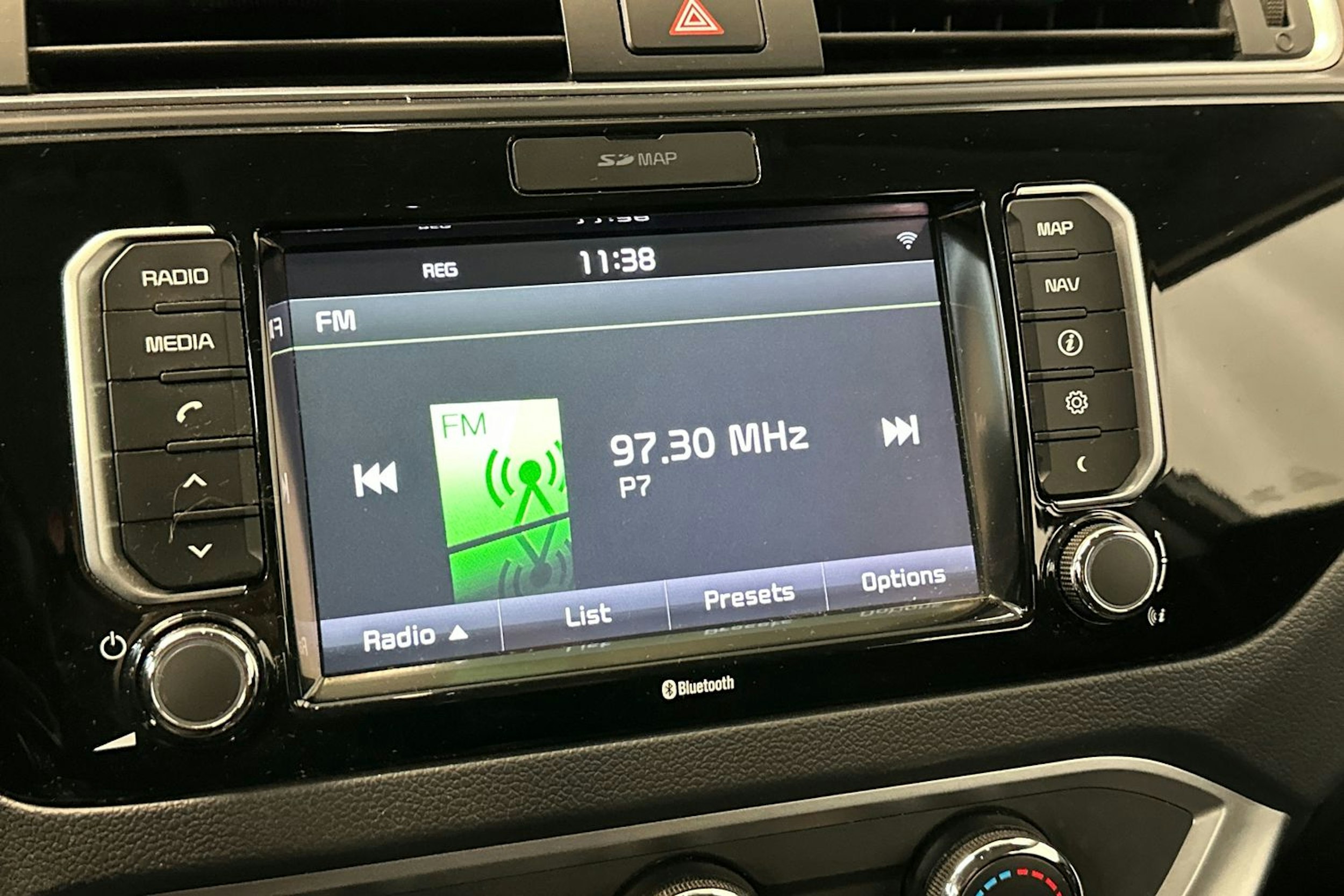 valkoinen Kia Rio 2017 kuva 23.