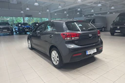 harmaa Kia Rio 2018 kuva 12.