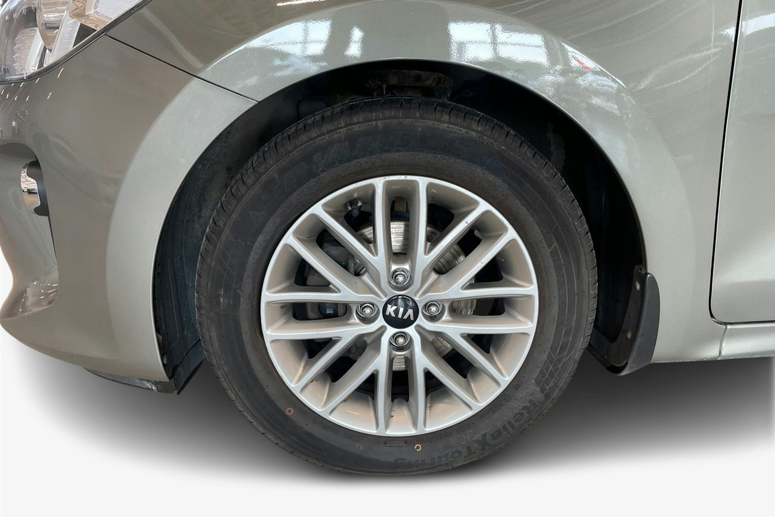 vihreä Kia Rio 2018 kuva 11.