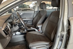 vihreä Kia Rio 2018 kuva 14.
