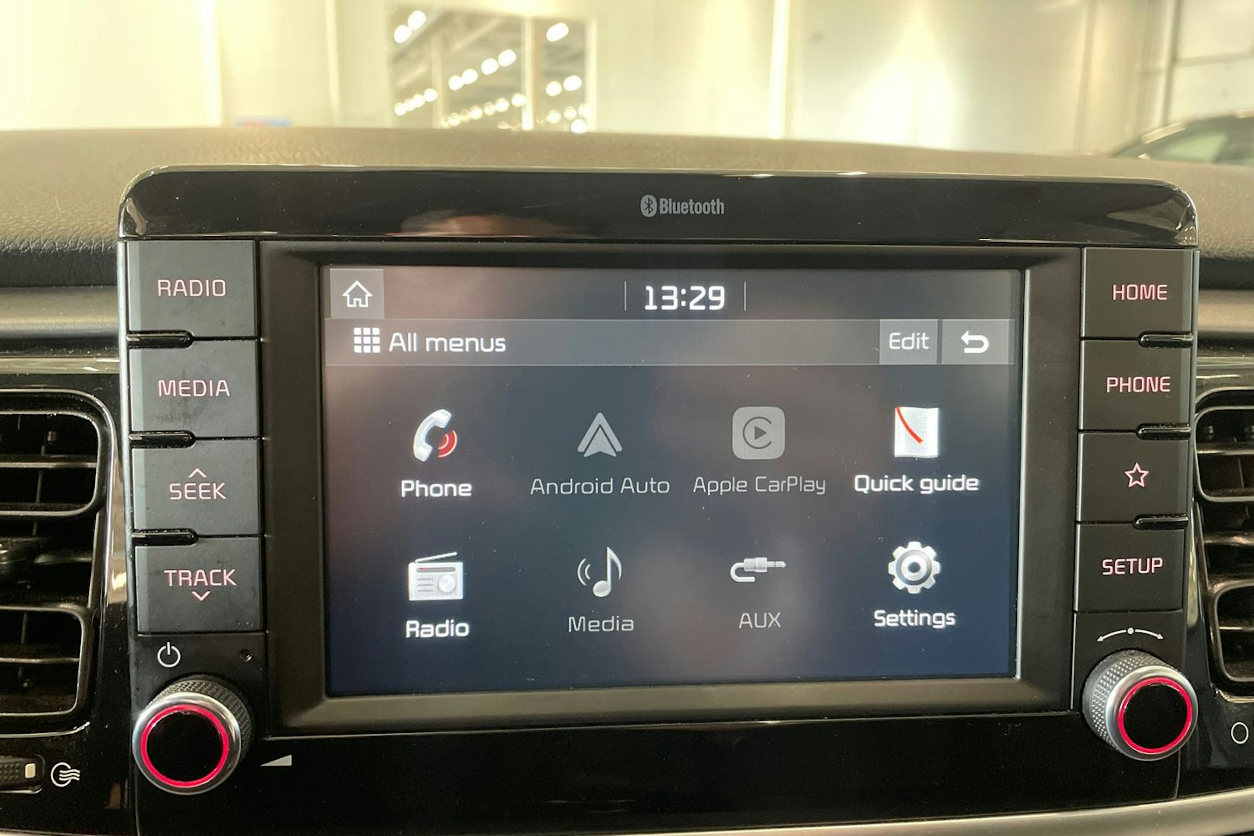 vihreä Kia Rio 2018 kuva 21.