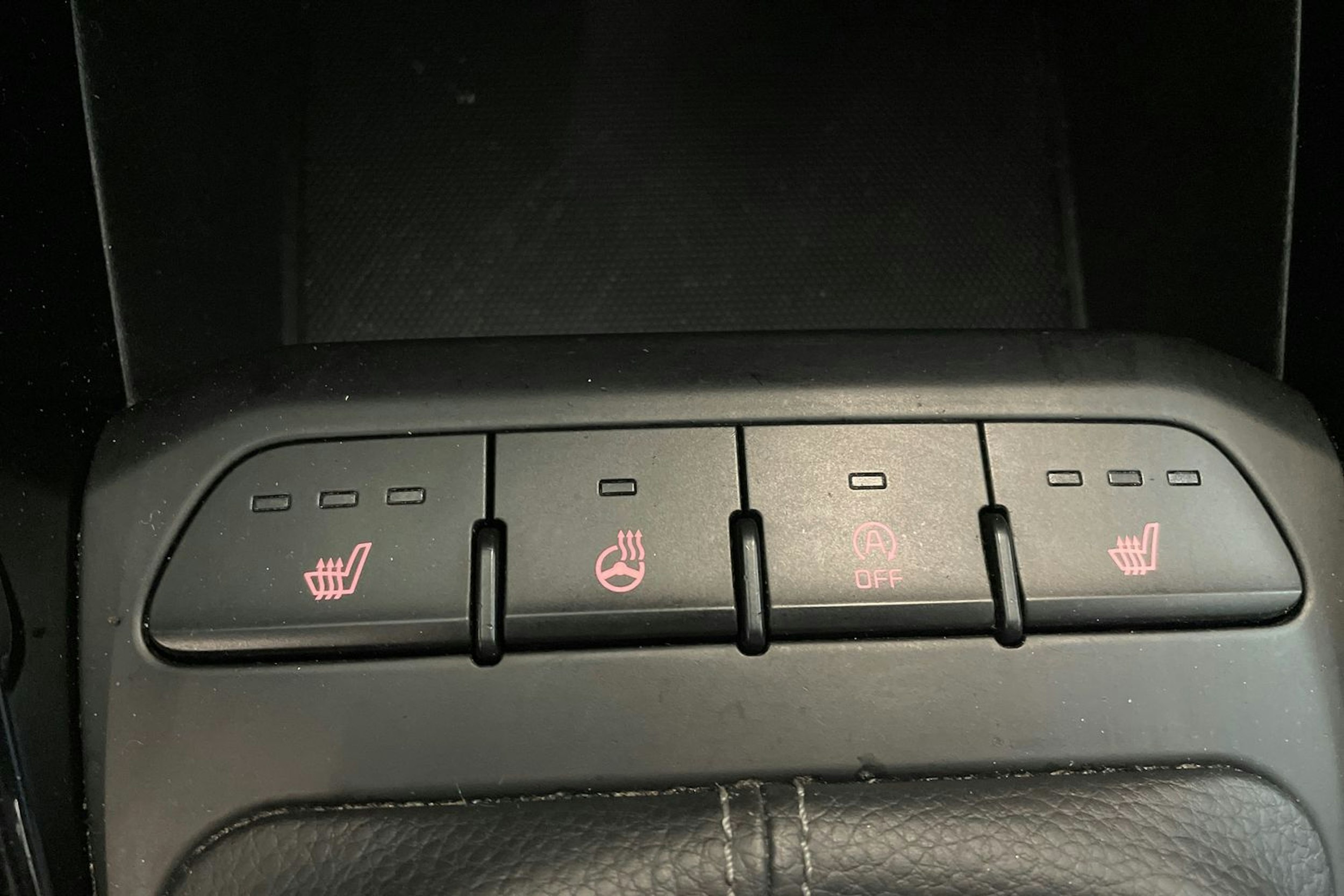 vihreä Kia Rio 2018 kuva 26.
