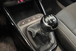 vihreä Kia Rio 2018 kuva 27.