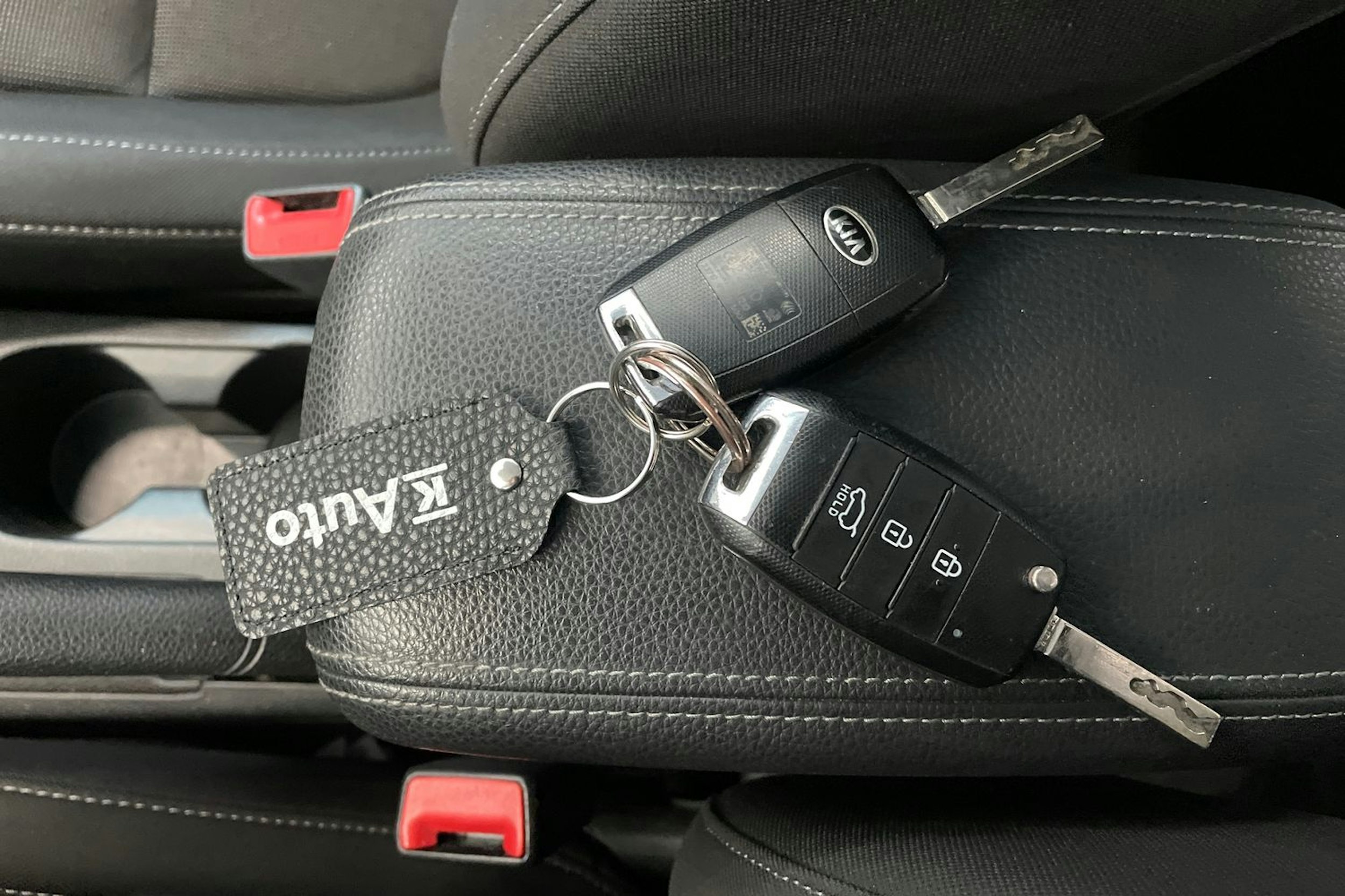 vihreä Kia Rio 2018 kuva 29.