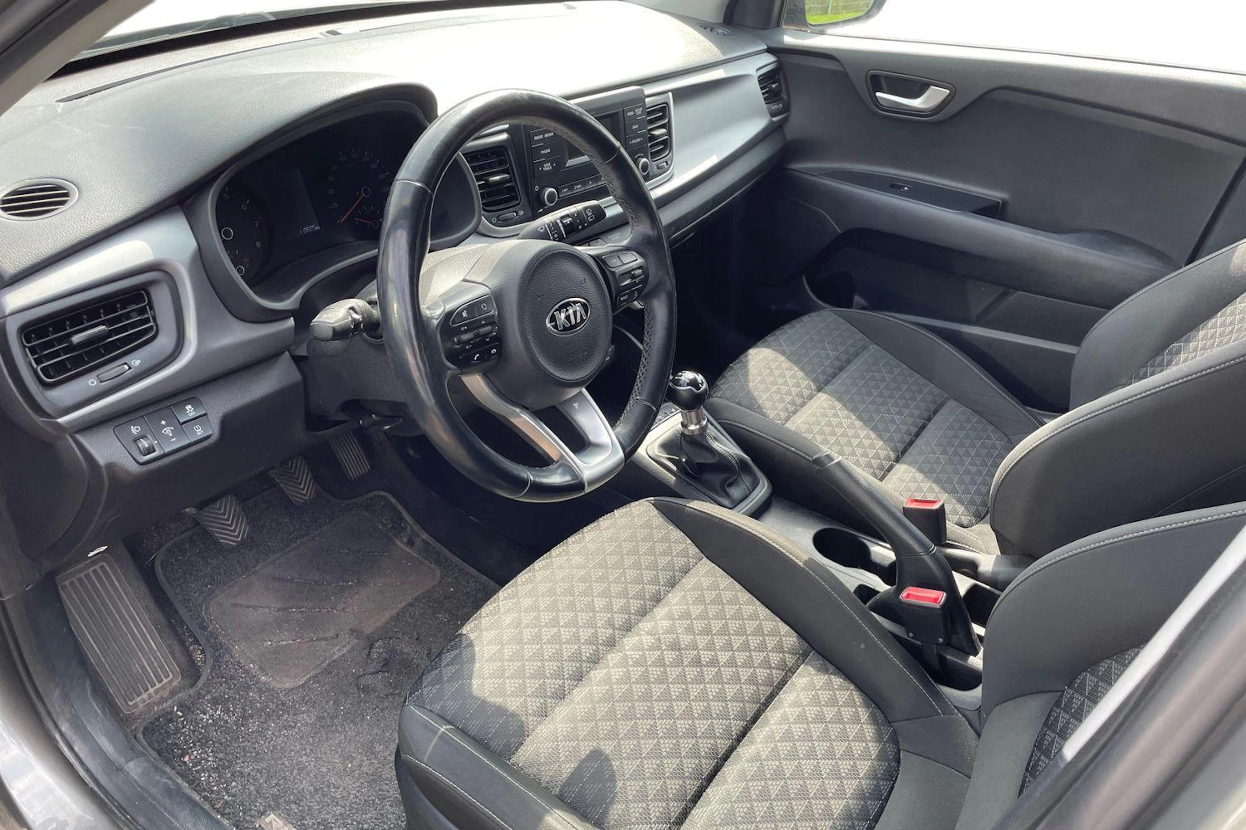 vihreä Kia Rio 2019 kuva 3.