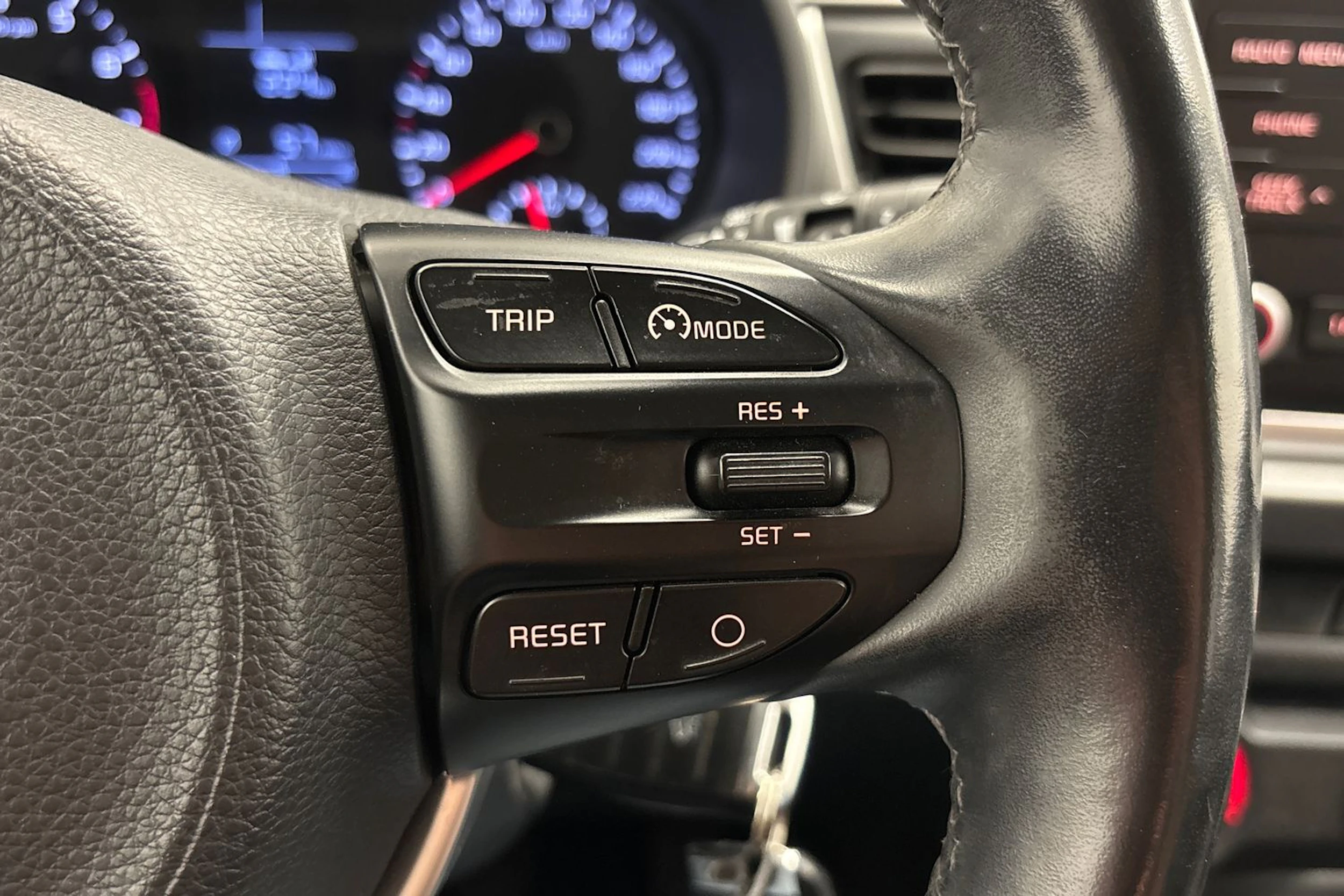 vihreä Kia Rio 2019 kuva 14.