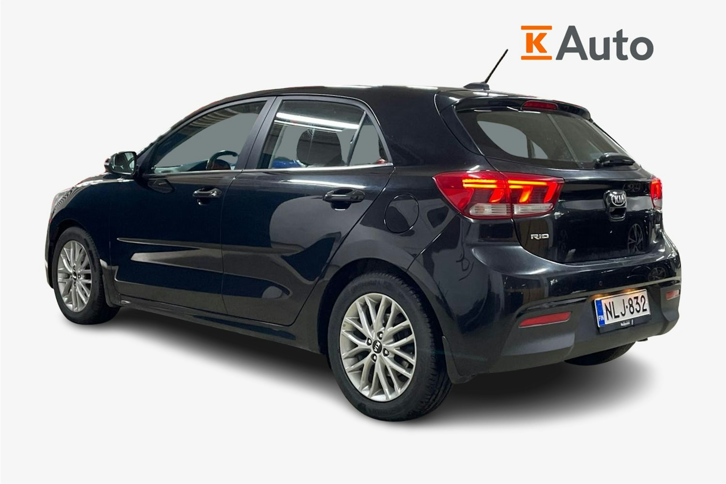 musta Kia Rio 2019 kuva 2.