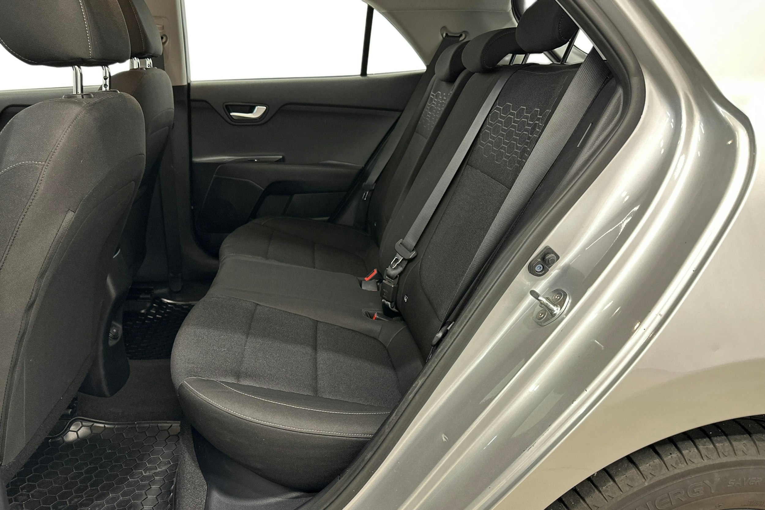 met. hopea Kia Rio 2019 kuva 10.