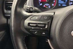 valkoinen Kia Rio 2020 kuva 16.