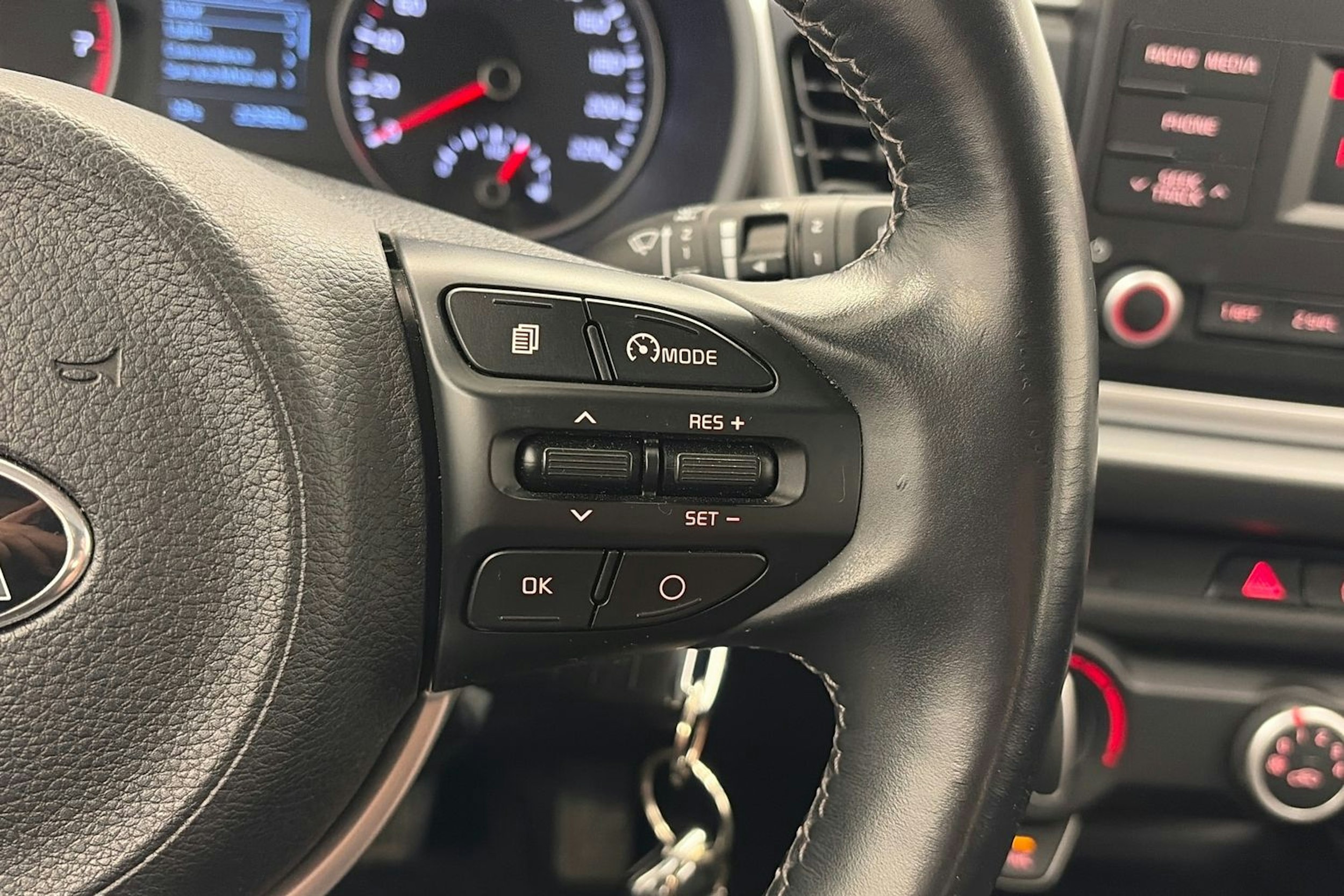 valkoinen Kia Rio 2020 kuva 17.