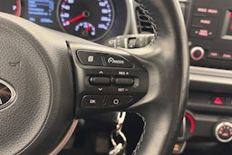 valkoinen Kia Rio 2020 kuva 17.