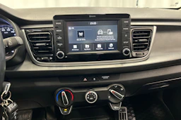 valkoinen Kia Rio 2020 kuva 18.