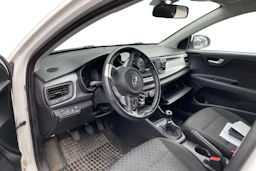valkoinen Kia Rio 2021 kuva 3.