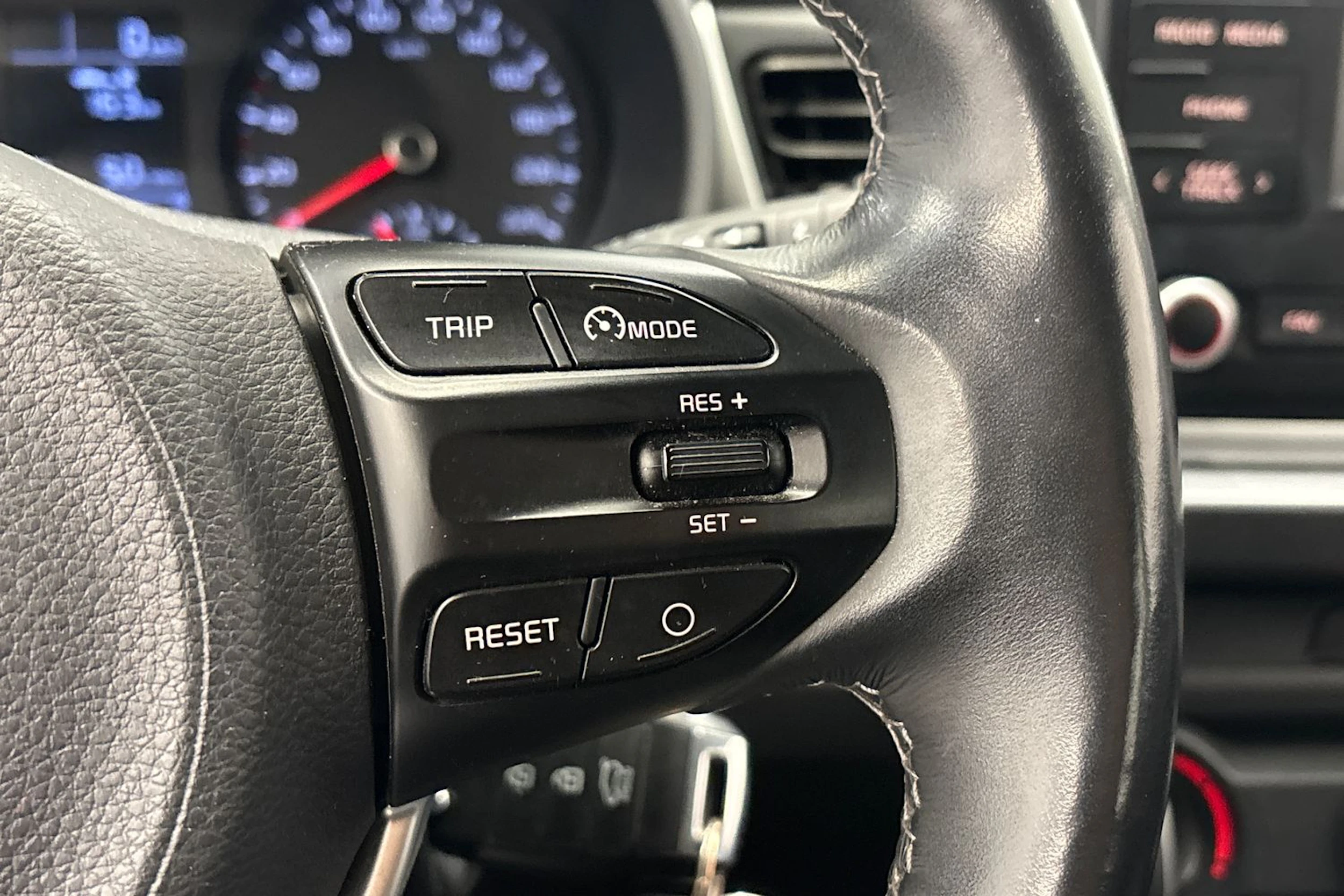 Valkoinen Kia Rio 2021 kuva 16.