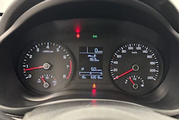 Valkoinen Kia Rio 2021 kuva 17.