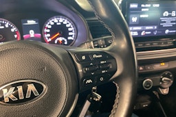 sininen Kia Rio 2021 kuva 15.