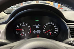 sininen Kia Rio 2022 kuva 17.