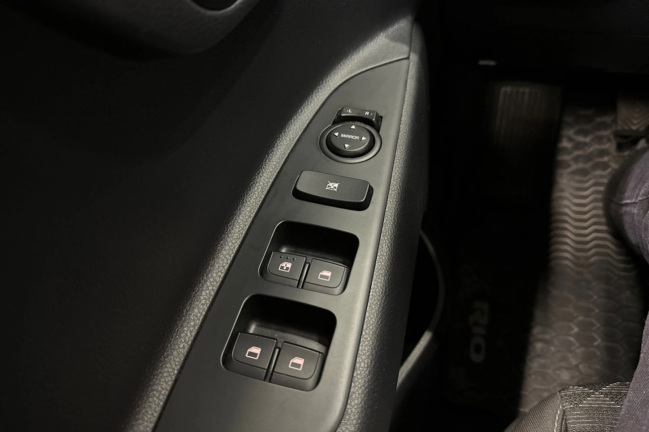 sininen Kia Rio 2022 kuva 20.