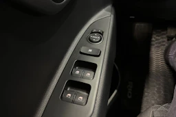 sininen Kia Rio 2022 kuva 20.