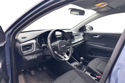 sininen Kia Rio 2022 kuva 3.