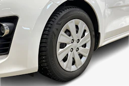 valkoinen Kia Rio 2022 kuva 11.