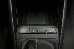 valkoinen Kia Rio 2022 kuva 18.