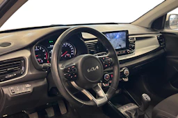valkoinen Kia Rio 2024 kuva 3.
