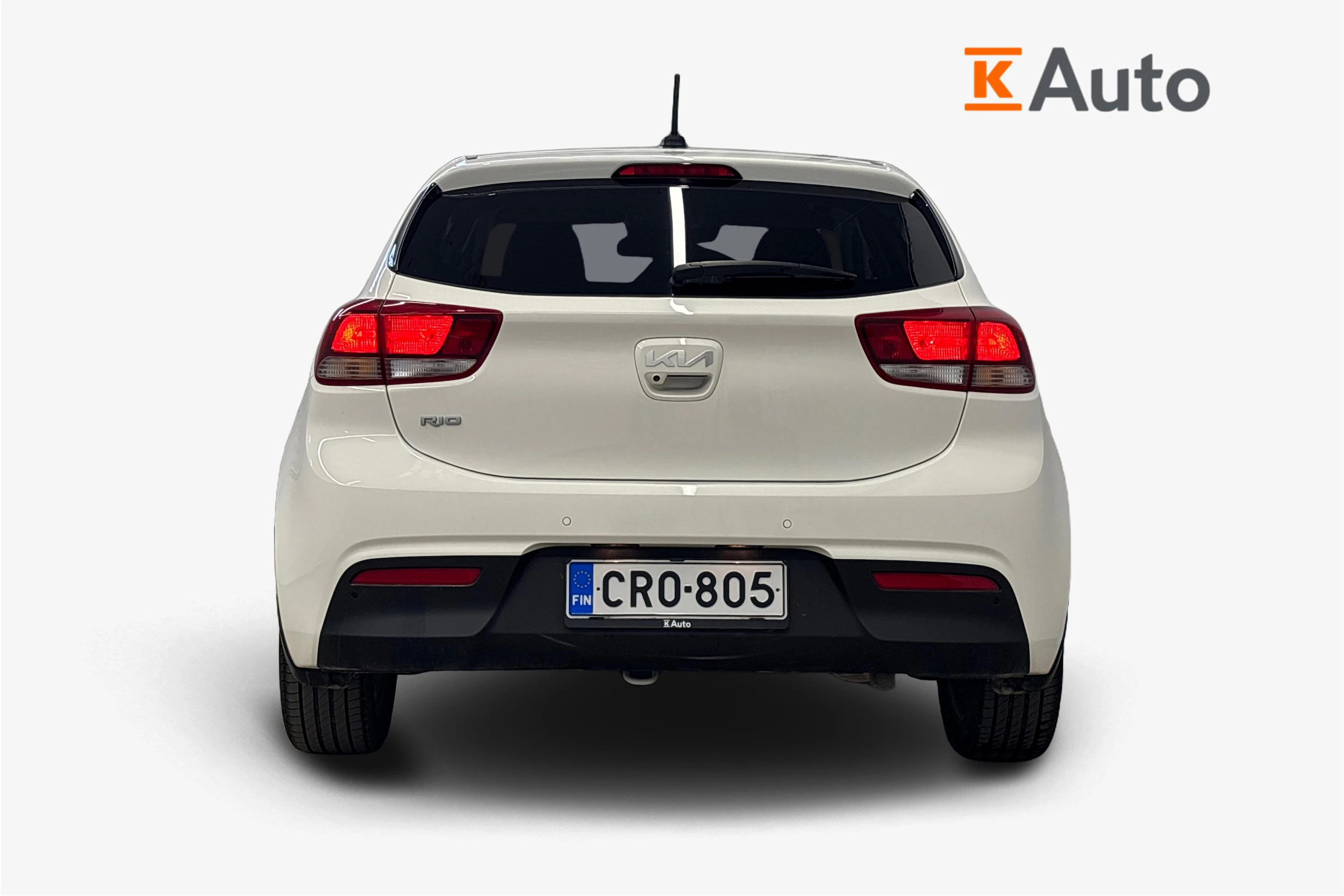 valkoinen Kia Rio 2024 kuva 4.