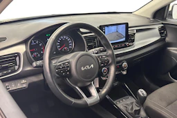 valkoinen Kia Rio 2024 kuva 8.