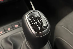 valkoinen Kia Rio 2024 kuva 26.