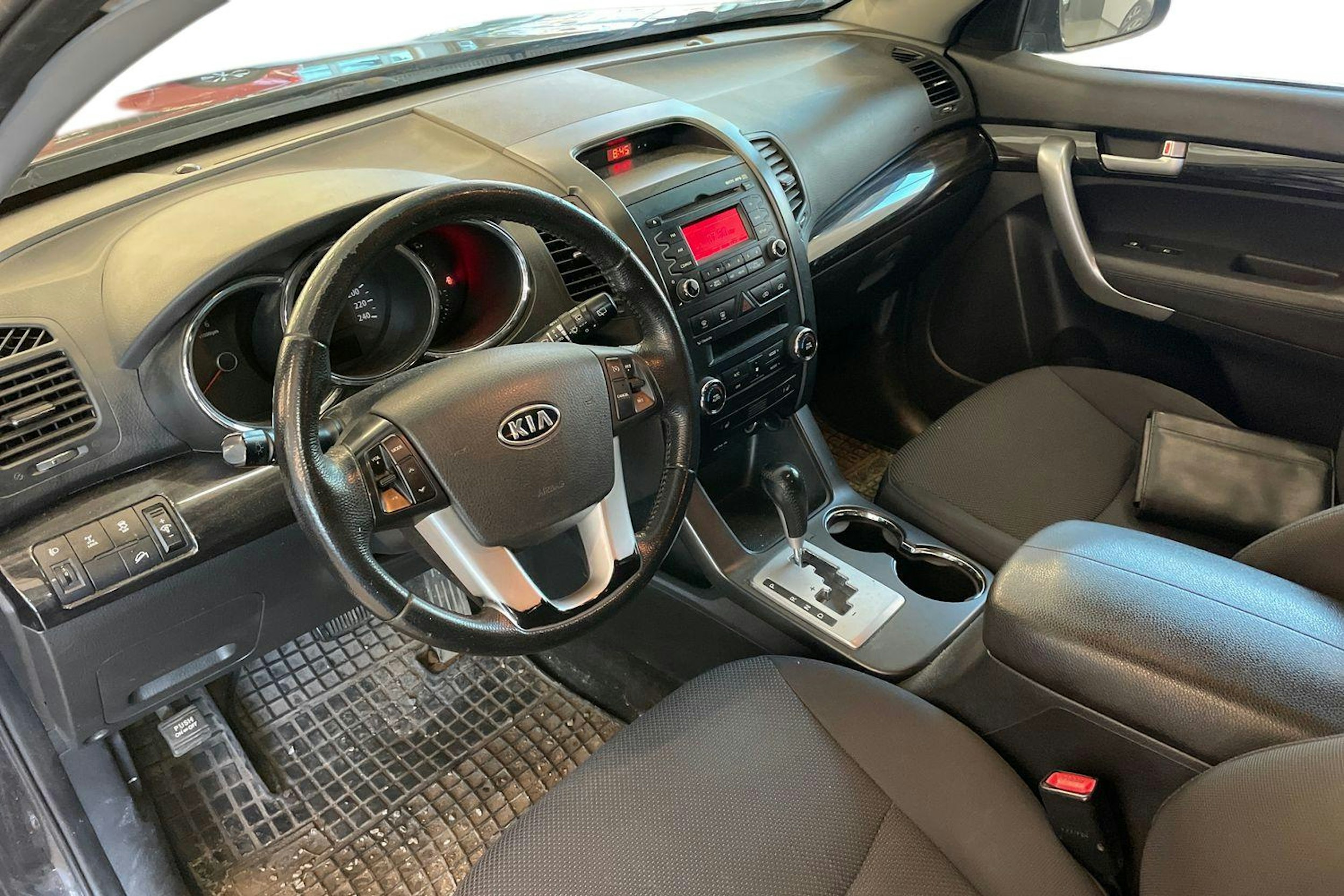 Musta Kia Sorento 2010 kuva 6.