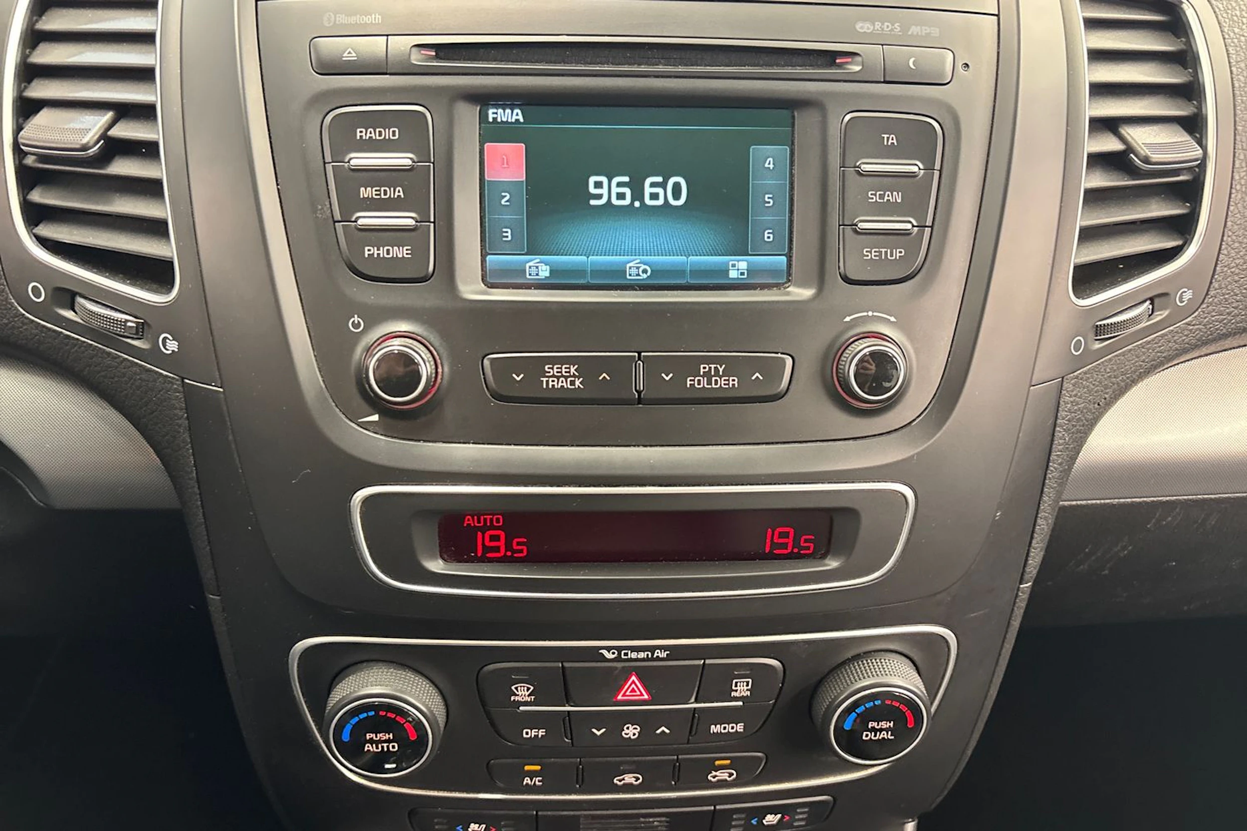 ruskea (beige) Kia Sorento 2013 kuva 19.