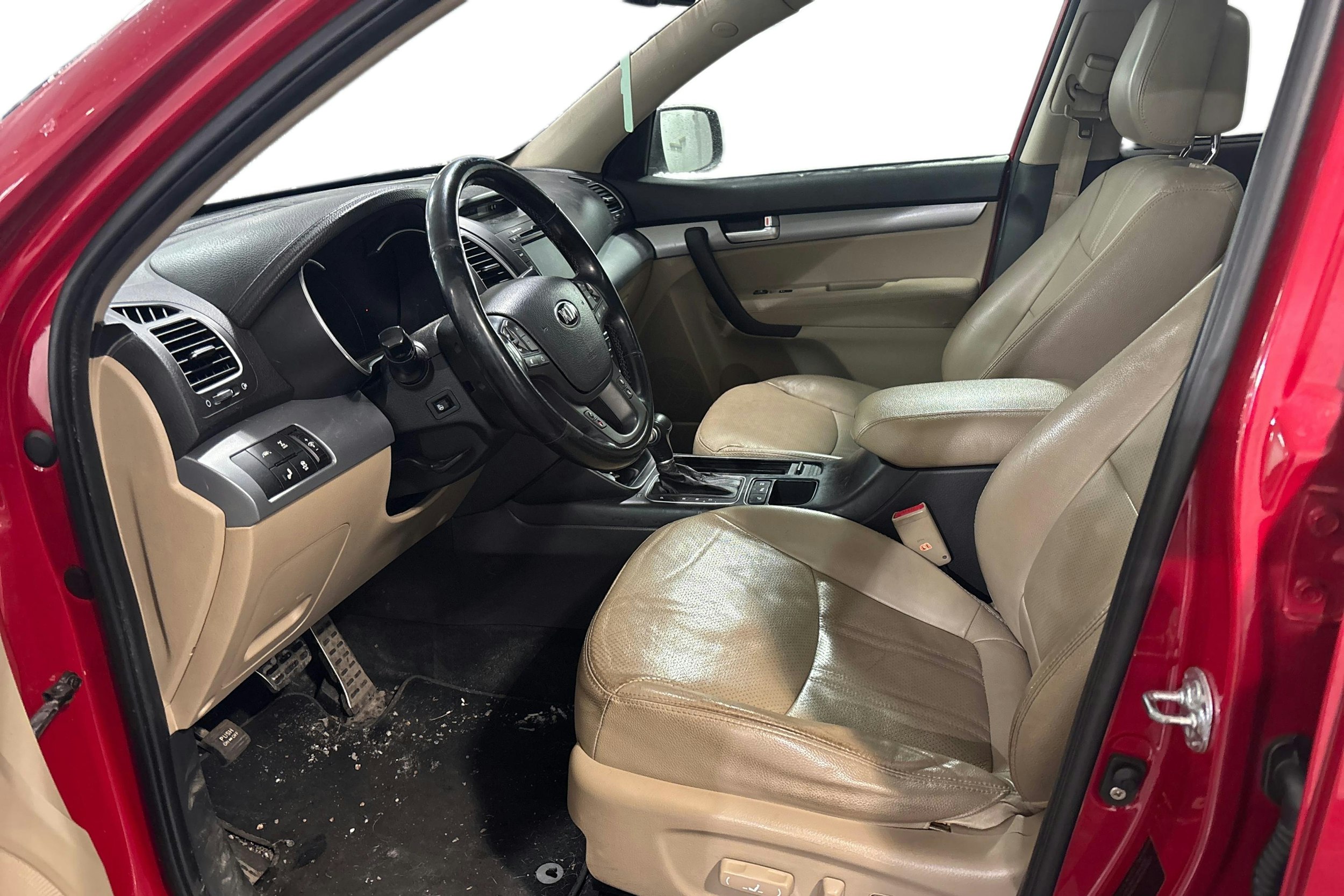 punainen Kia Sorento 2013 kuva 3.