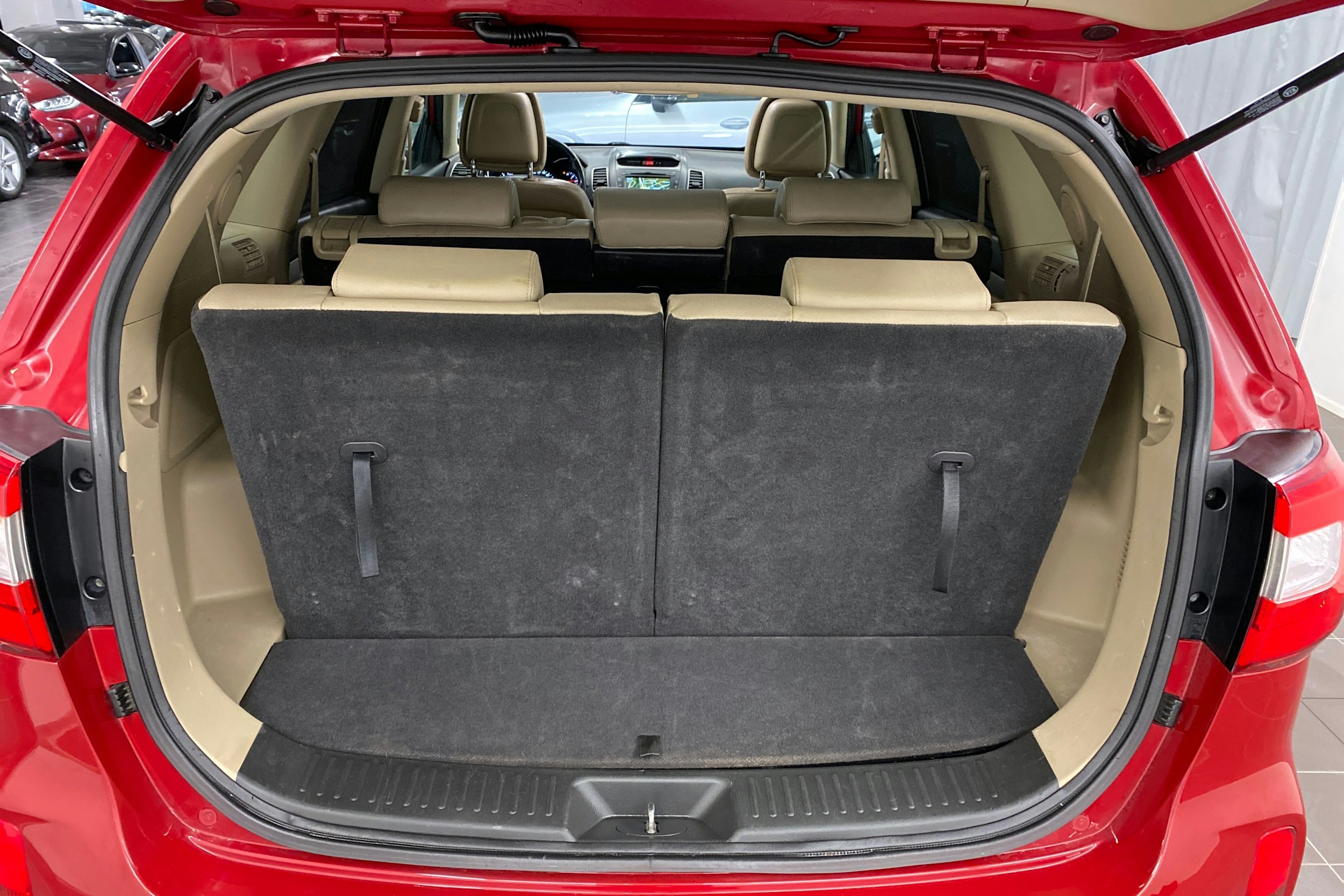 punainen Kia Sorento 2013 kuva 17.