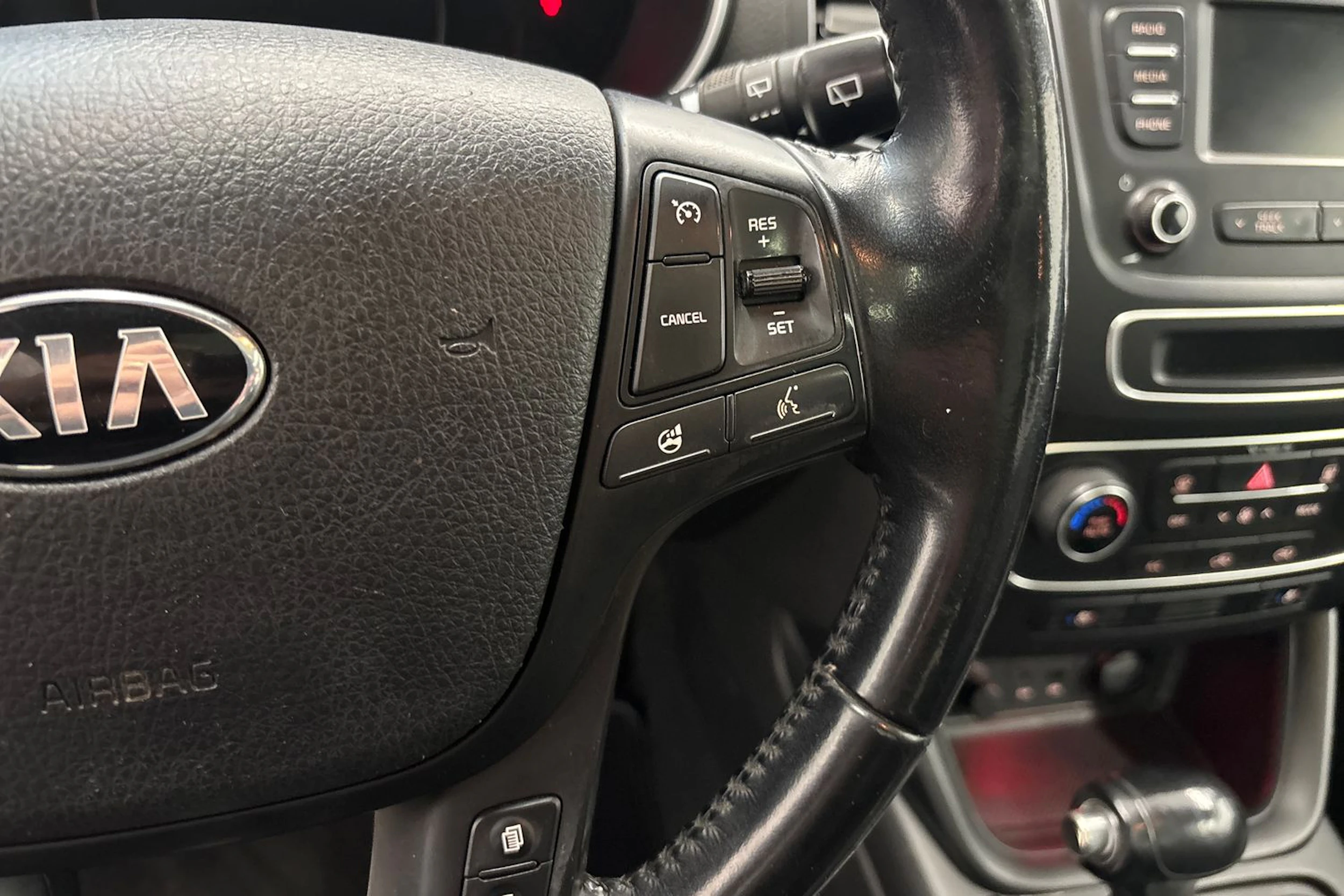 ruskea (beige) Kia Sorento 2013 kuva 20.