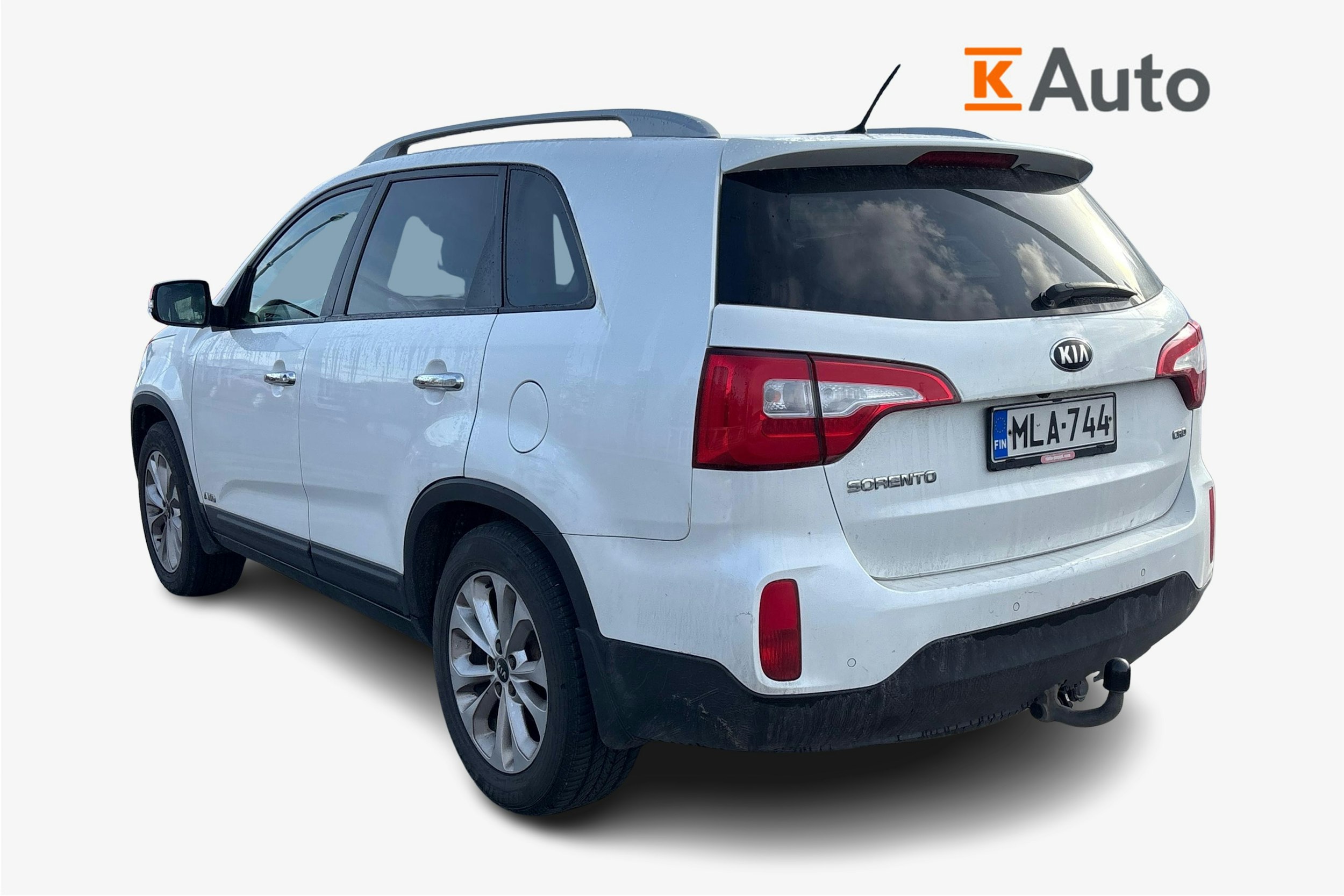 Valkoinen Kia Sorento 2013 kuva 3.
