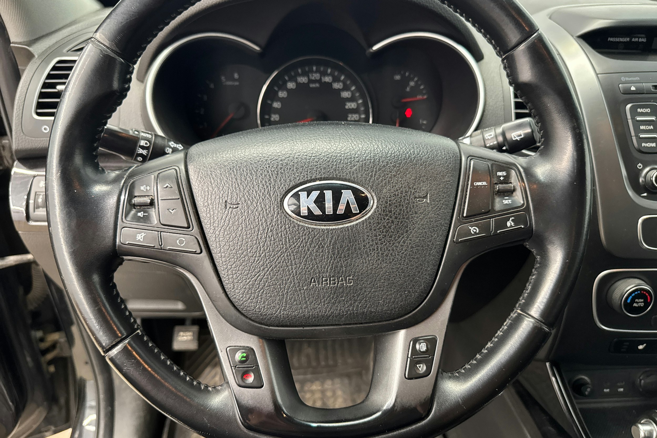 Musta Kia Sorento 2013 kuva 22.