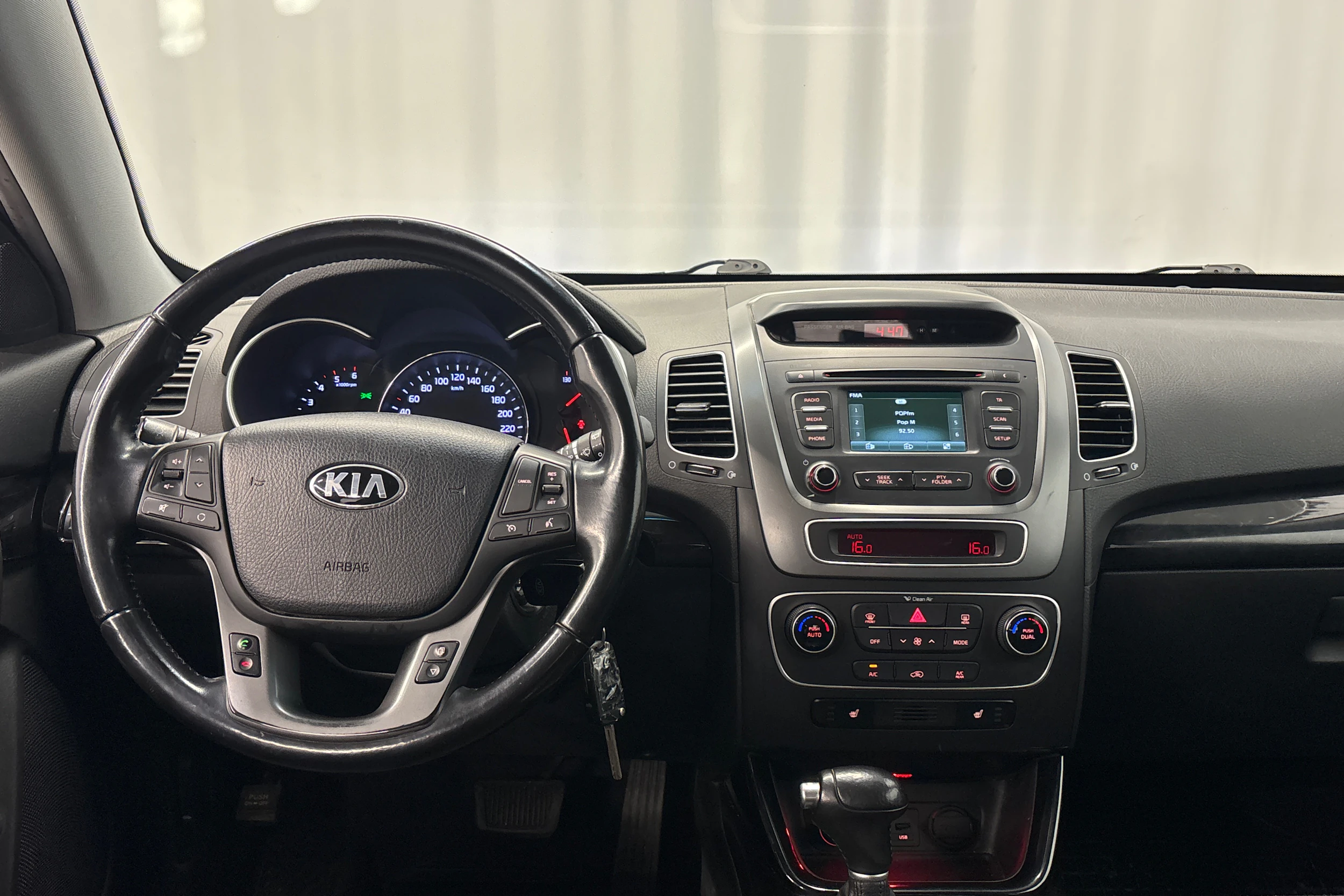 ruskea (beige) Kia Sorento 2013 kuva 13.