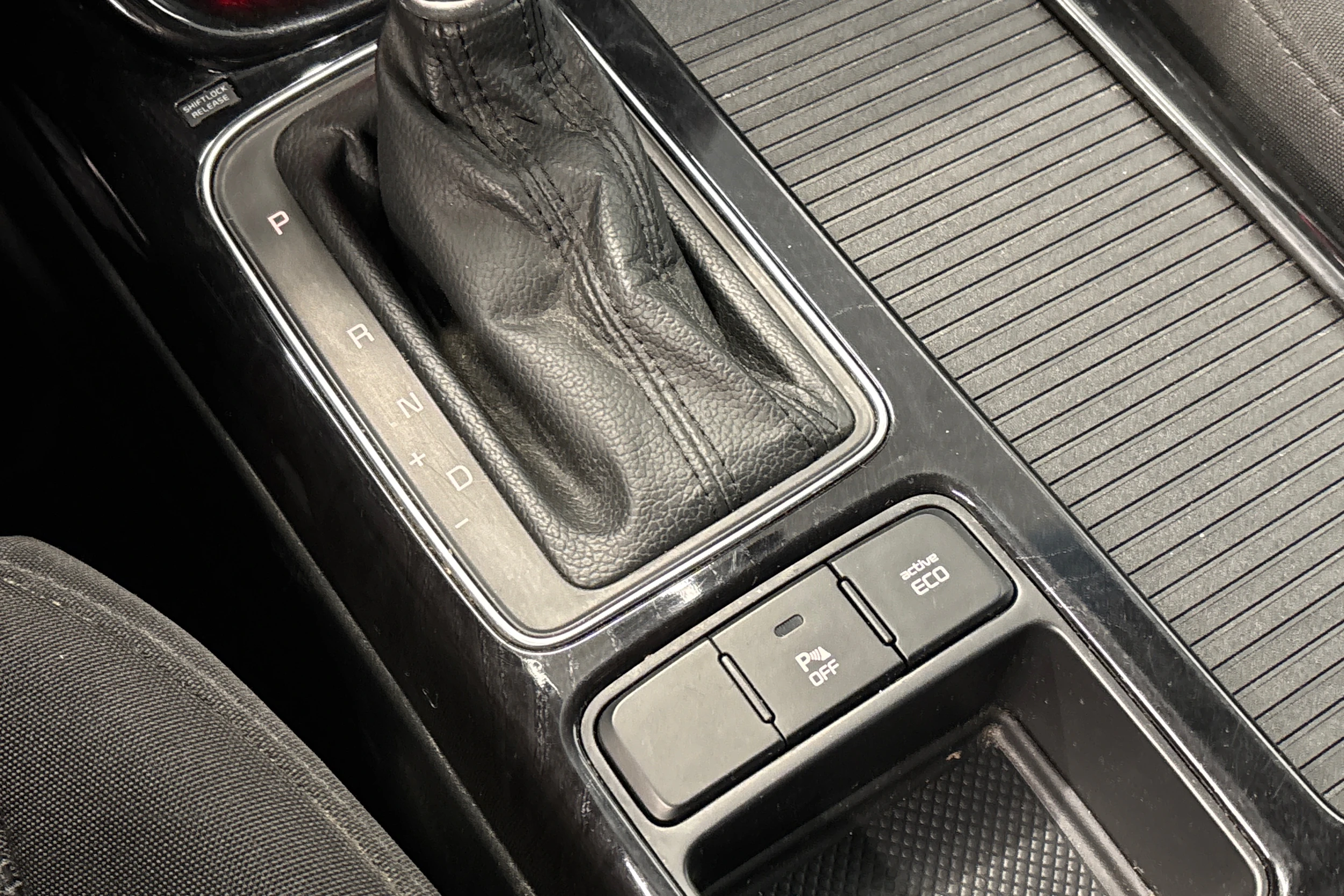 ruskea (beige) Kia Sorento 2013 kuva 22.