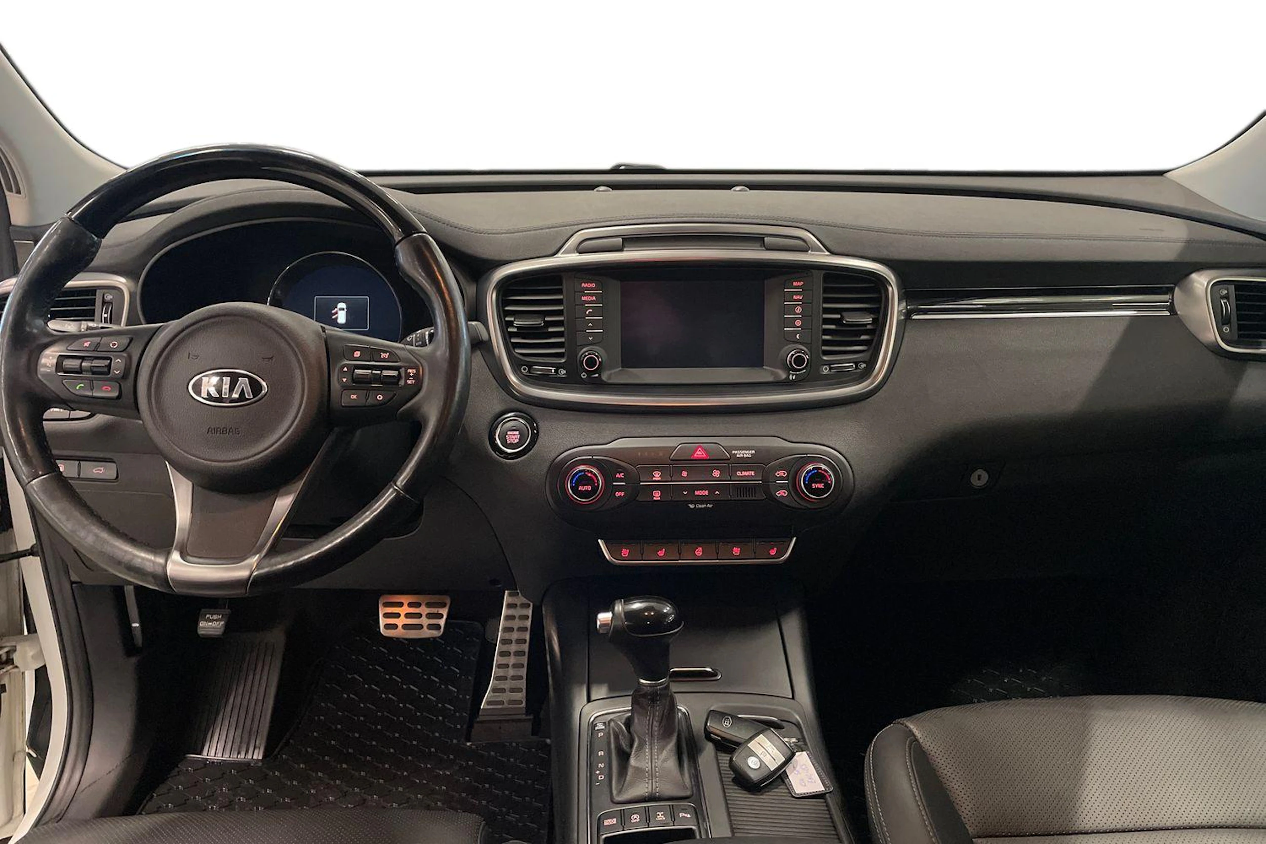 valkoinen Kia Sorento 2015 kuva 7.