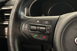 valkoinen Kia Sorento 2015 kuva 13.