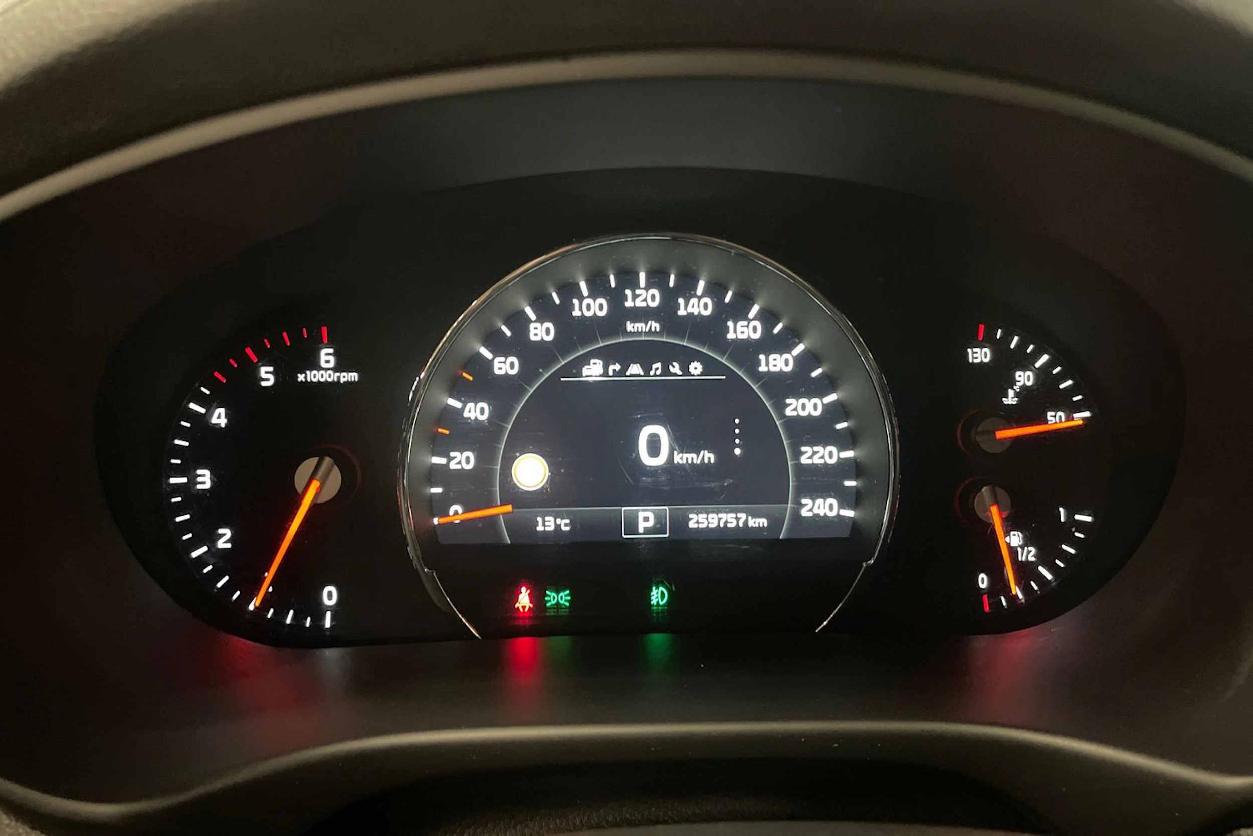 valkoinen Kia Sorento 2015 kuva 14.