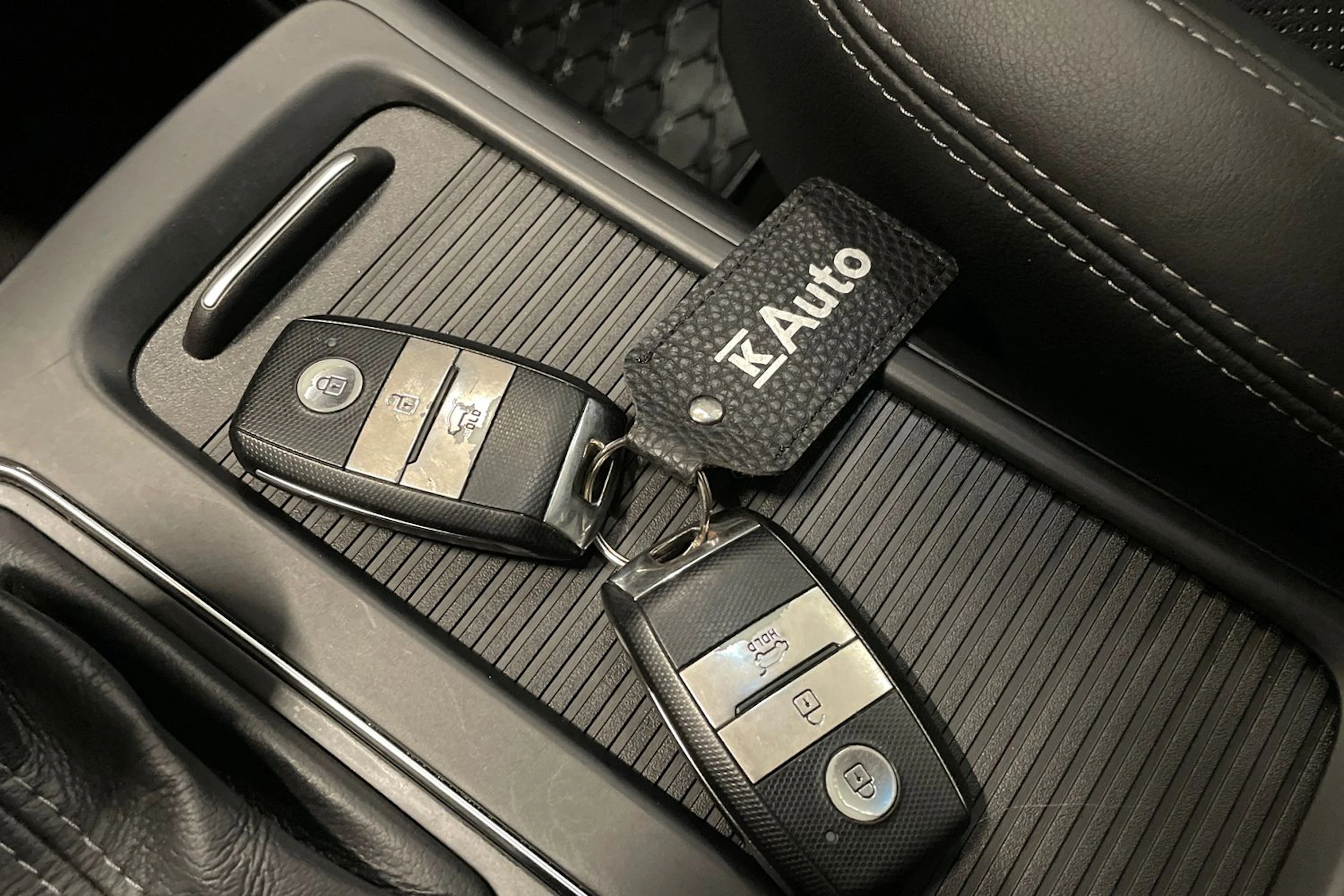 valkoinen Kia Sorento 2015 kuva 22.