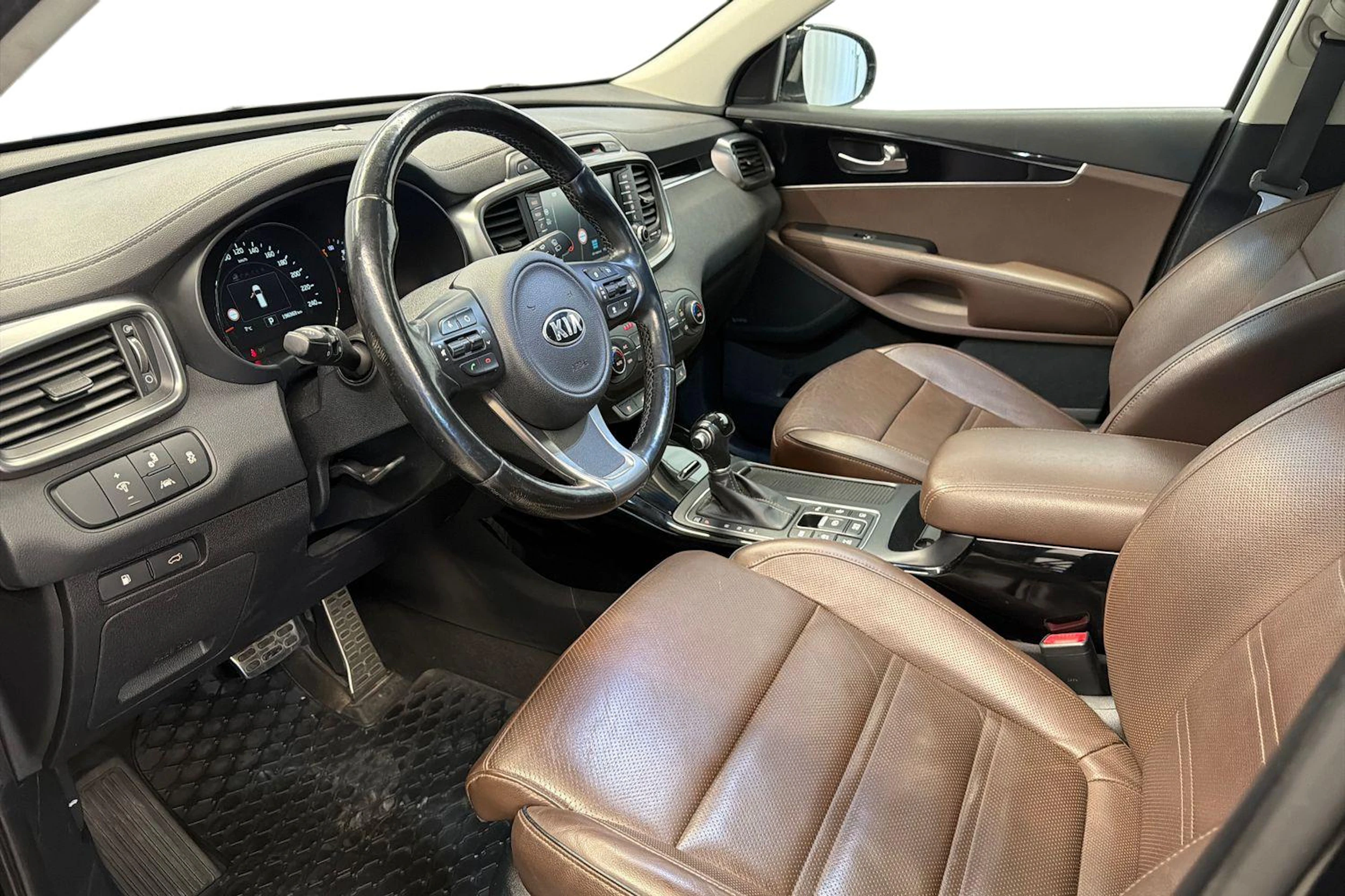musta Kia Sorento 2015 kuva 8.