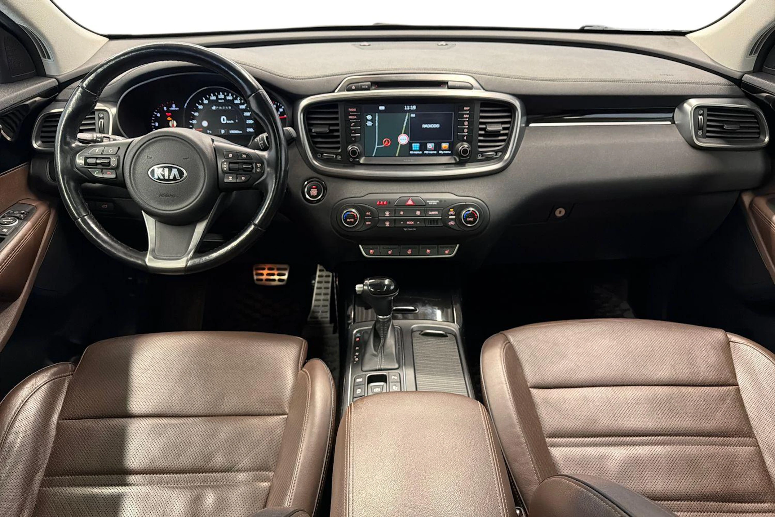 musta Kia Sorento 2015 kuva 9.